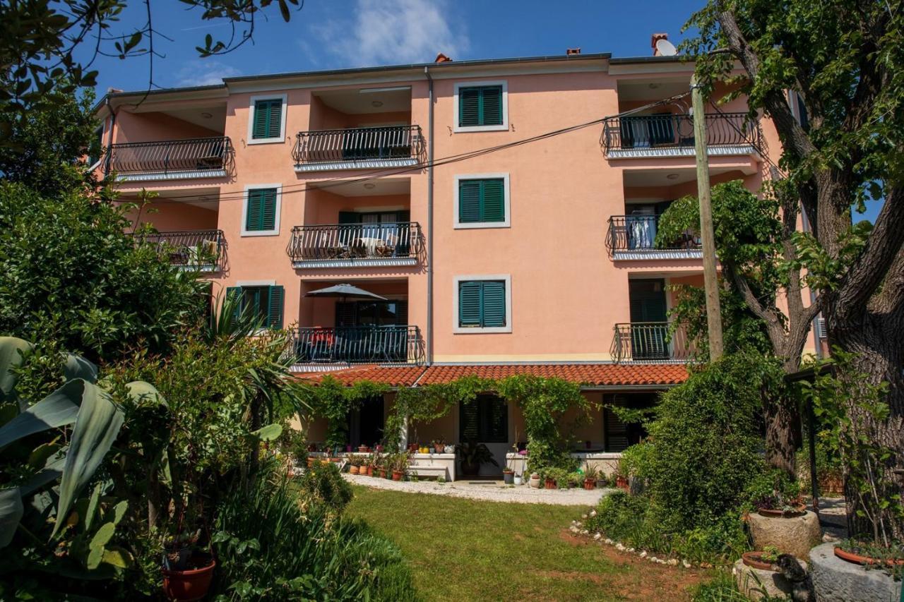 Villa Mareonda - Apartments Sussurro Ρόβινι Εξωτερικό φωτογραφία
